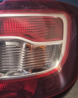 faro dacia Sandero steepway