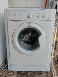 Lavatrice libera installazione INDESIT