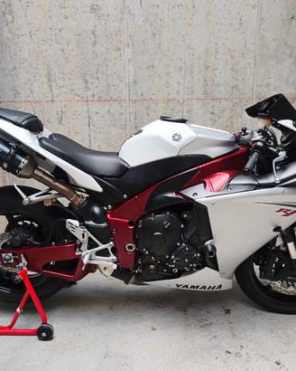 Yamaha r1 Big bang 