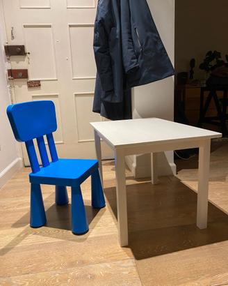 Tavolino e sedia per bimbi