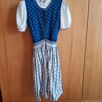 Dirndl / abito tradizionale