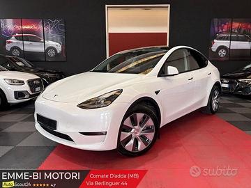 Tesla Model Y 75 kWh Dual Motor Long Range 4W...