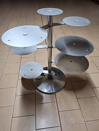 piattini di acciaio su colonna