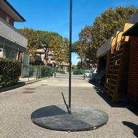 Palo pole dance ; pedana