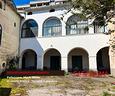 proprieta-in-casale-storico-giardino-e-terrazzo