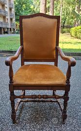 Poltroncina in legno massello stile vintage