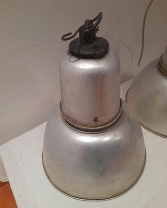 Vecchia lampada a sospensione (due esemplari)