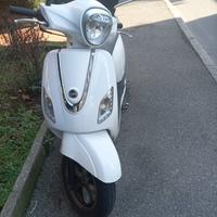 Sym fiddle 3 200