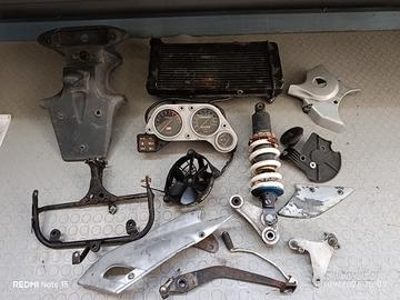 lotto ricambi Aprilia pegaso 650