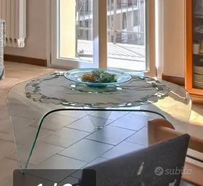 Tavolino in cristallo