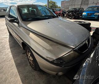 LANCIA Y per ricambi usati