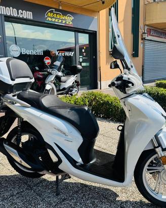 HONDA SH 150 PASSAGGIO E TAGLIANDO INCLUSO
