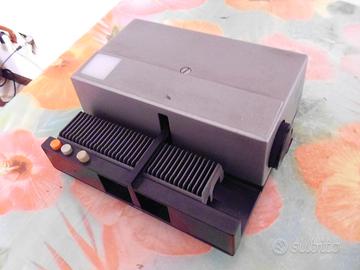 Proiettore per diapositive Rollei P340