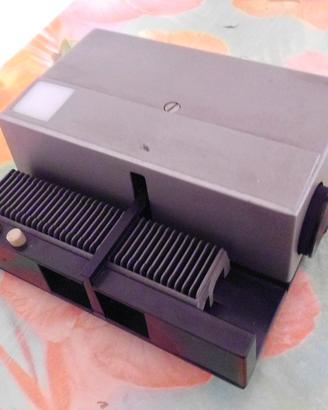 Proiettore per diapositive Rollei P340