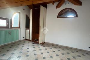 CASA SEMINDIPENDENTE A NOVATE MILANESE