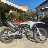 FANTIC MOTO XEF 125