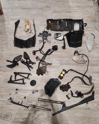 ricambi yamaha R6 2008 2010