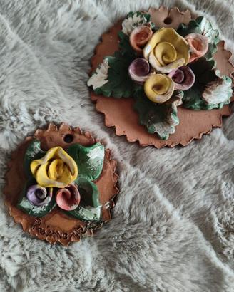Formelle in terracotta con fiori