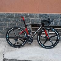 bici da corsa guerciotti in carbonio 