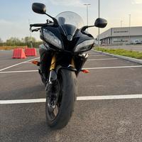 Yamaha r6