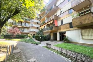 MONOLOCALE A CORSICO