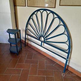 LETTO E COMODINO IN GIUNCO