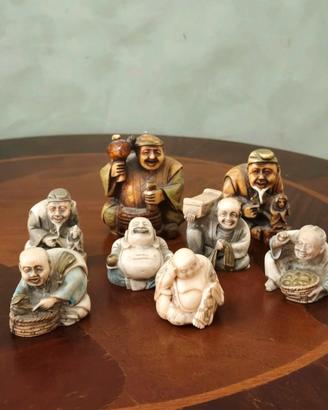 Lotto 8 miniature Netsuke orientali portafortuna 