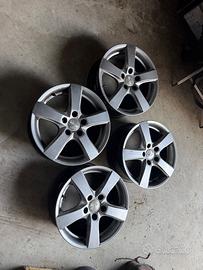 Cerchi in lega 16"