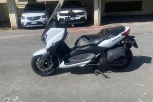 Xmax 400 come nuovo
