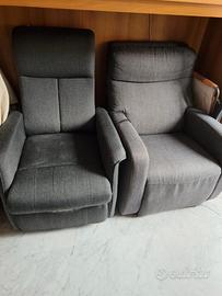 poltrona con massaggio e senza