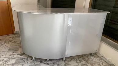 Banco da lavoro in plexiglass