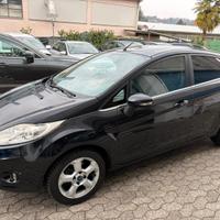 Ford Fiesta 1.4 5 porte Bz.- GPL Titanium*NEOPATEN