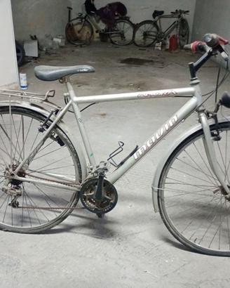 bicicletta da uomo in alluminio
