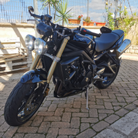 Triumph street triple 675
