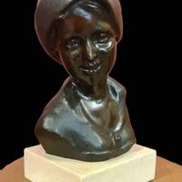 Mezzo Busto femminile scultura statua