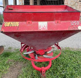 Spandiconcime Lely 1250