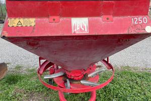 Spandiconcime Lely 1250