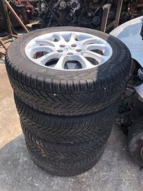 4 CERCHI  HONDA  225 - 60R -  18