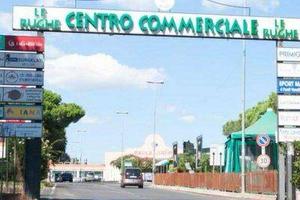 Attività / Licenza di 200 m² a Formello