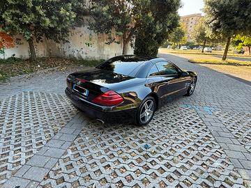 Mercedes SL 350 cabrio d’epoca gommata