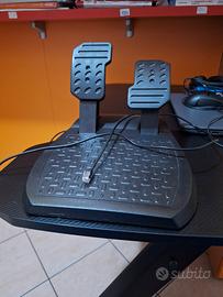 volante e pedali ferrari
