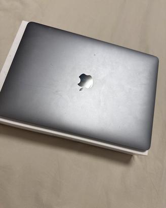 Macbook air da 13” con chip Apple M1