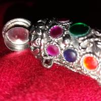 Tabacchiera/portaprofumo a forma di corno