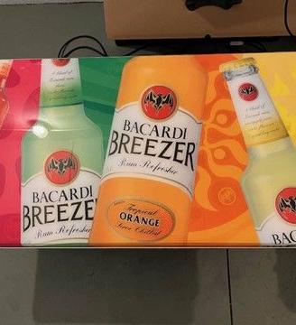 Insegna luminosa Bacardi anni 80 al neon