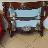 Credenza antica
