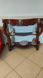 Credenza antica
