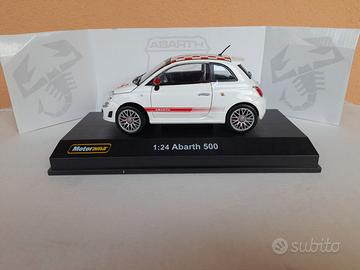 MODELLO AUTO FIAT NUOVA 500 ABARTH TETTO A SCACCHI