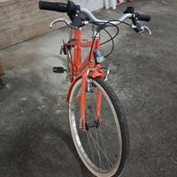 bicicletta pari a NUOVO ... Declaton