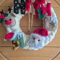 arredamento : ghirlanda fuori porta natalizia 