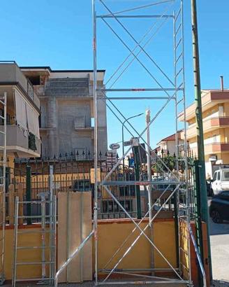 Trabattello alto 7.10 metri stabilizzatori incl.